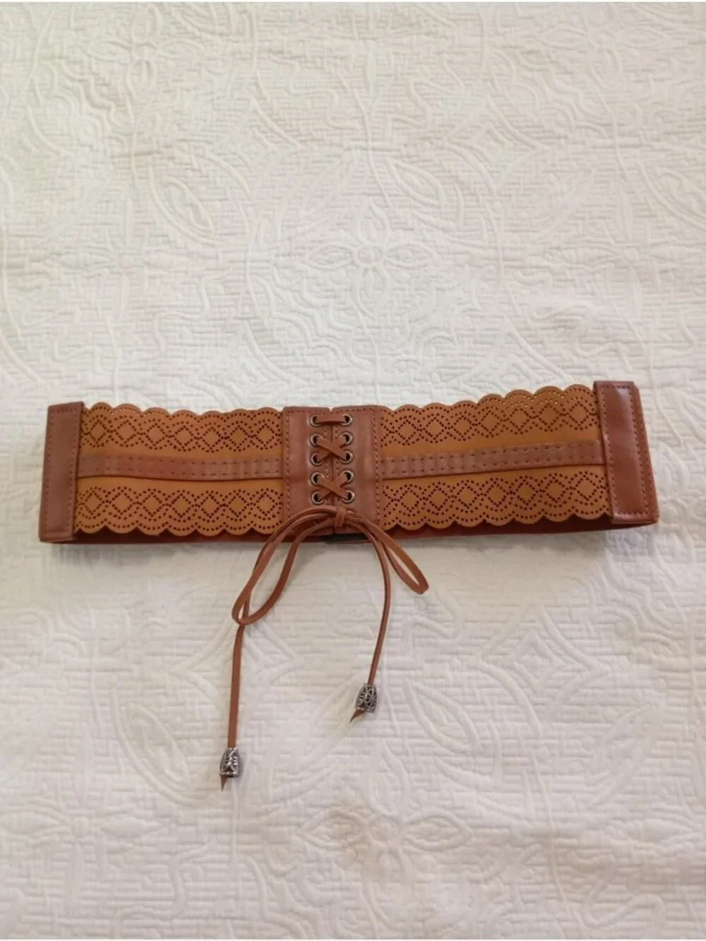 Brown Elastic Waist Cincher Belt Faux Leather Lace-Up Design & Metal Tip Accents